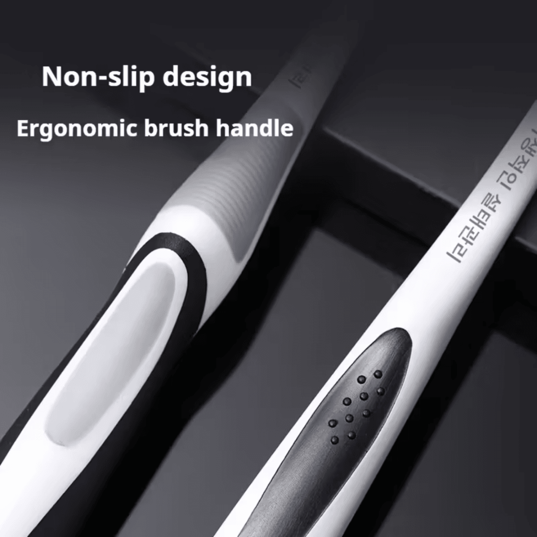 Set 2 cái bàn chải đánh răng Banner Mini Min vệ sinh răng miệng hiệu quả 4